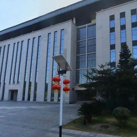 Leisure Hotel Донгуан Екстериор снимка