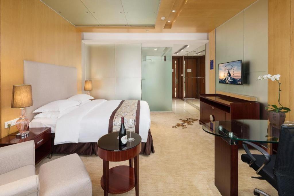 Leisure Hotel Донгуан Екстериор снимка