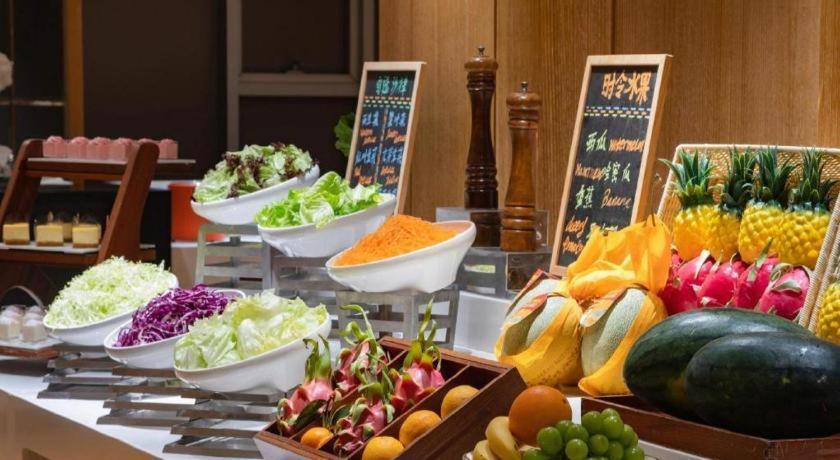 Leisure Hotel Донгуан Екстериор снимка