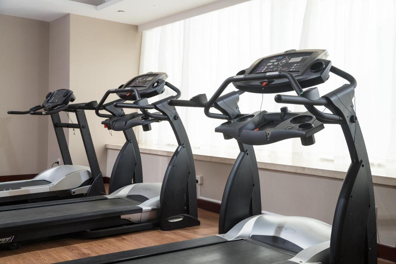 Leisure Hotel Донгуан Екстериор снимка